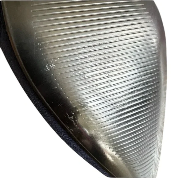 NWOT IDIFU, Suede Navy Blue Heels, Size 7 - Picture 11 of 11